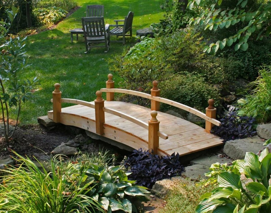 Деревянный мостик для сада