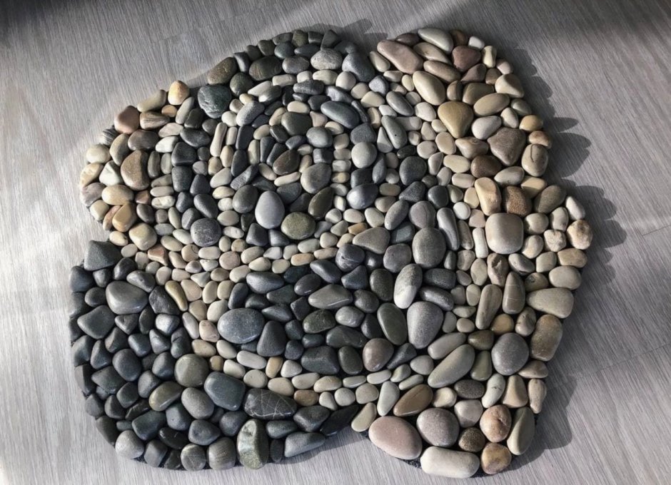 Морские камни на даче