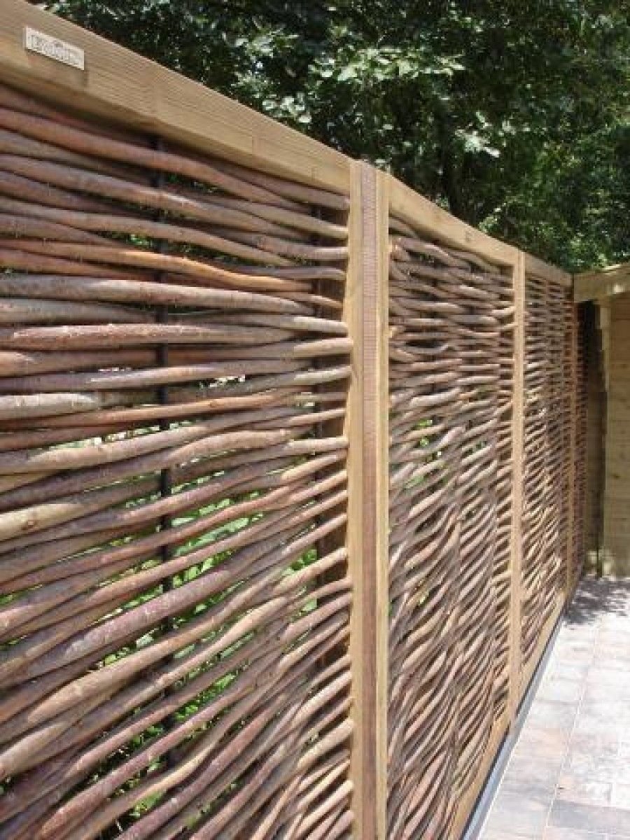 Декоративный забор для дачи из дерева
