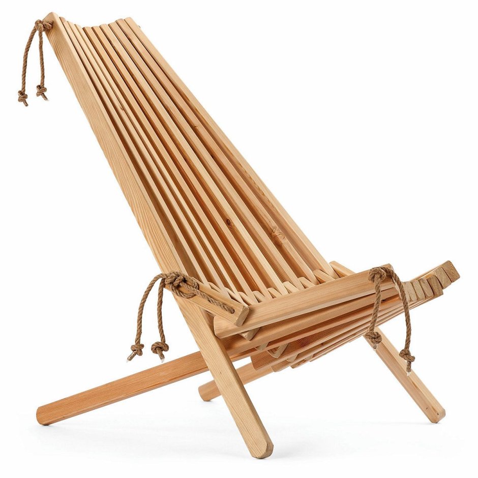 Раскладной стул из дерева