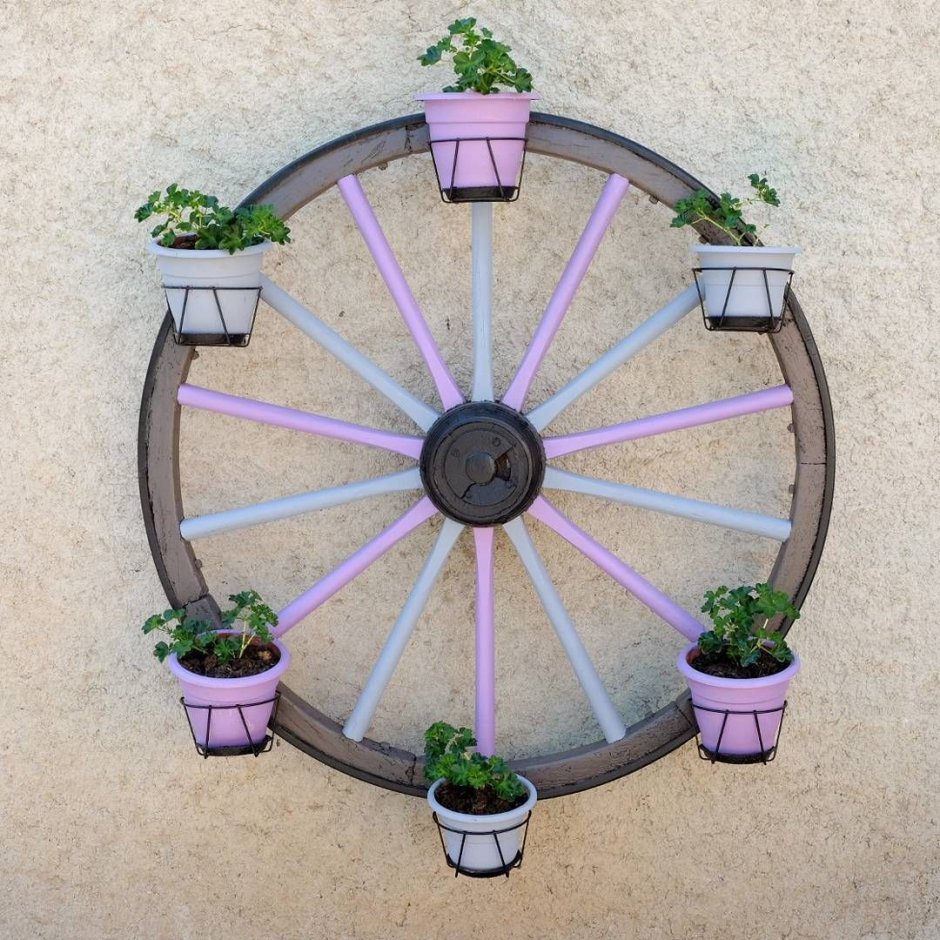 Декор для сада деревянное колесо