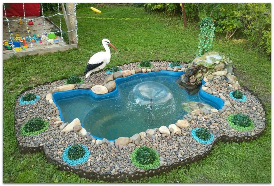 Декоративный бассейн для дачи