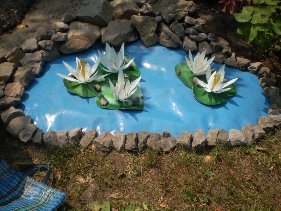 Декоративный бассейн