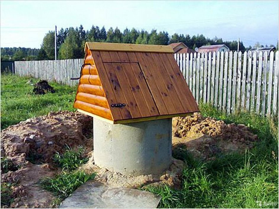 Домик для колодца из бетонных колец