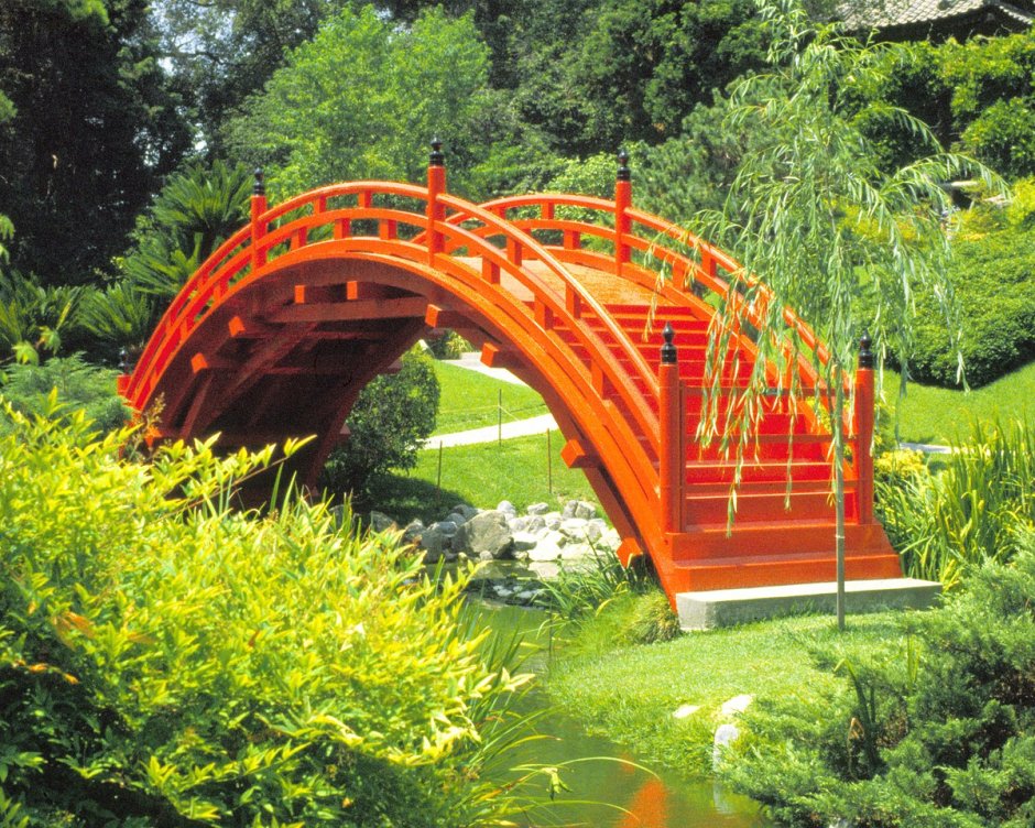 Арочный мост для садов Японии
