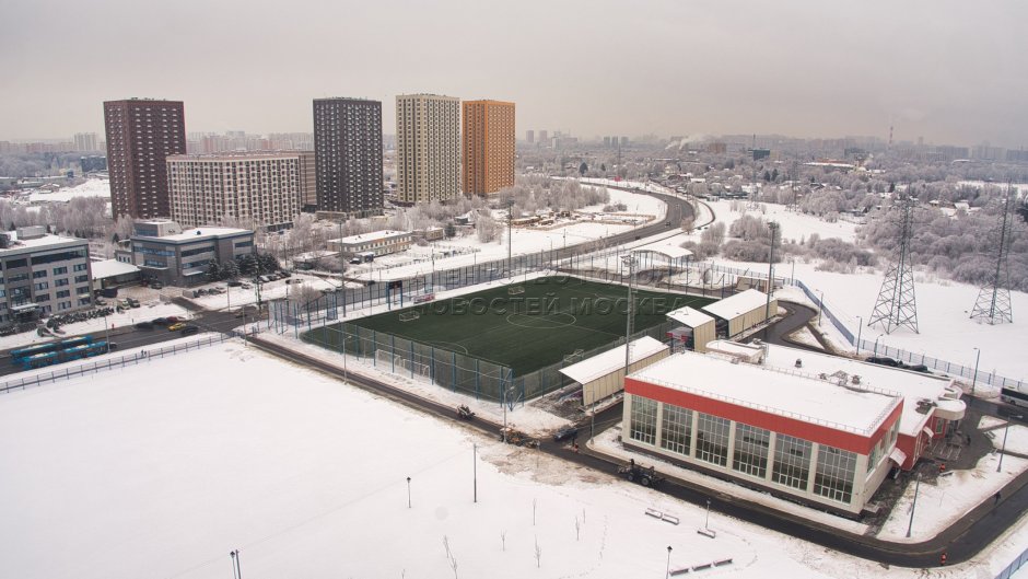 Стадион в Новокосино на Салтыковской
