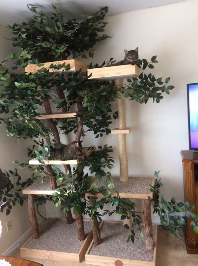 Искусственное дерево для кошек