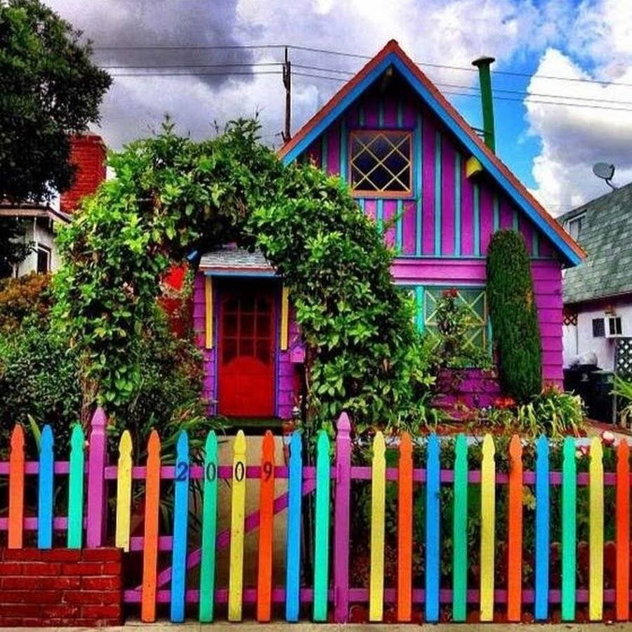 Разноцветные домики