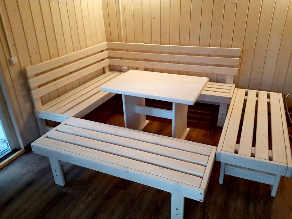 Деревянная мебель для бани