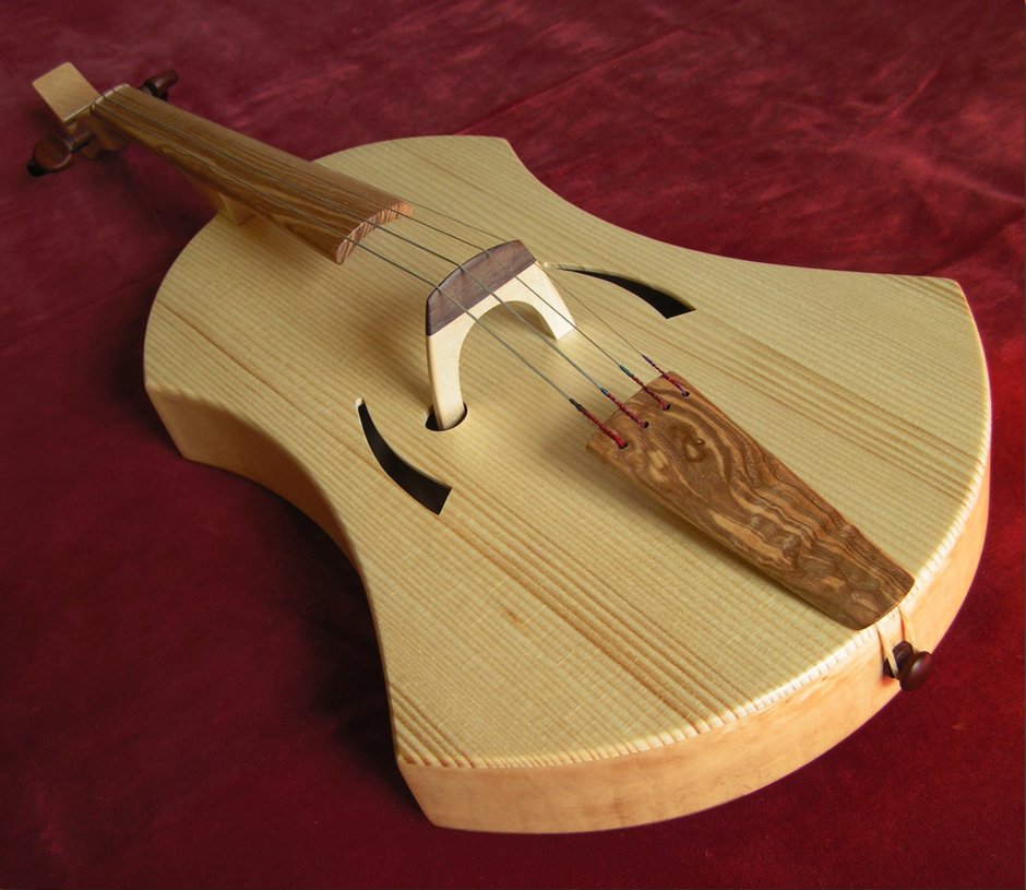 Музыкальные инструменты из древесины