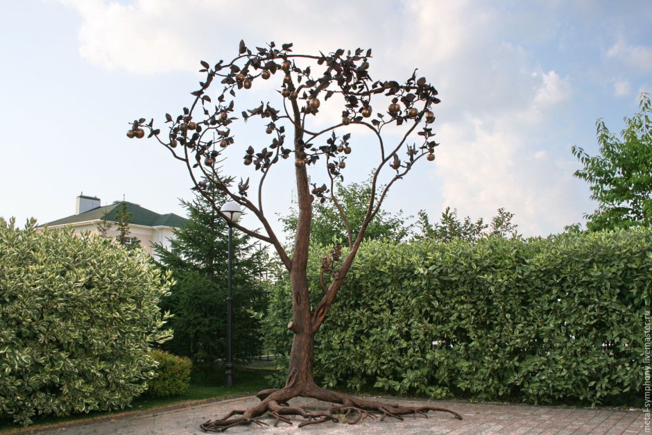 Металлическое дерево