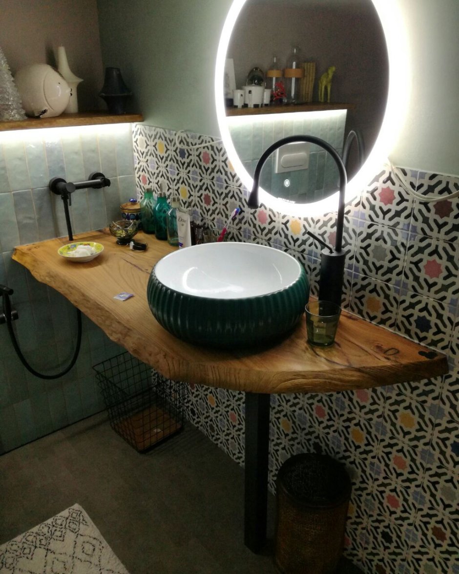 Зеркало с подсветкой в ванную Луна