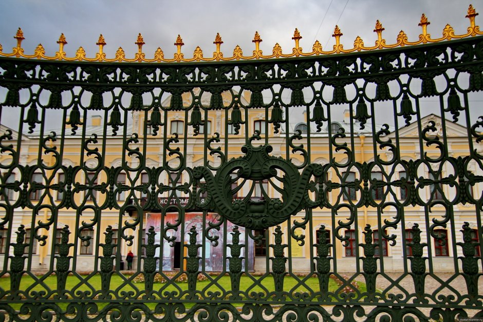 Шереметевский дворец в Санкт-Петербурге ограда