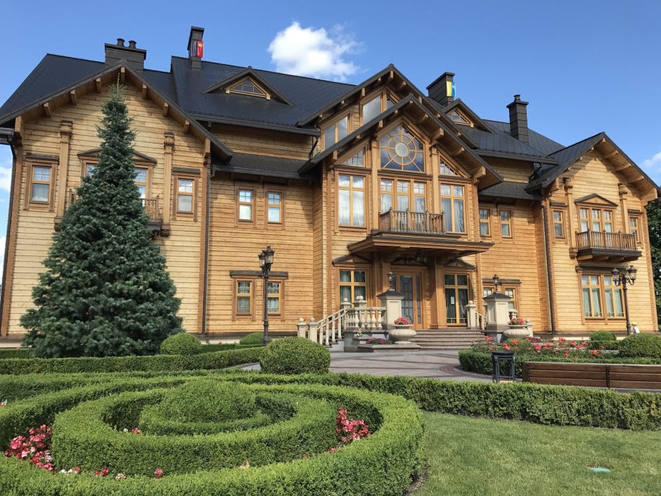 Межгорье дворец Януковича