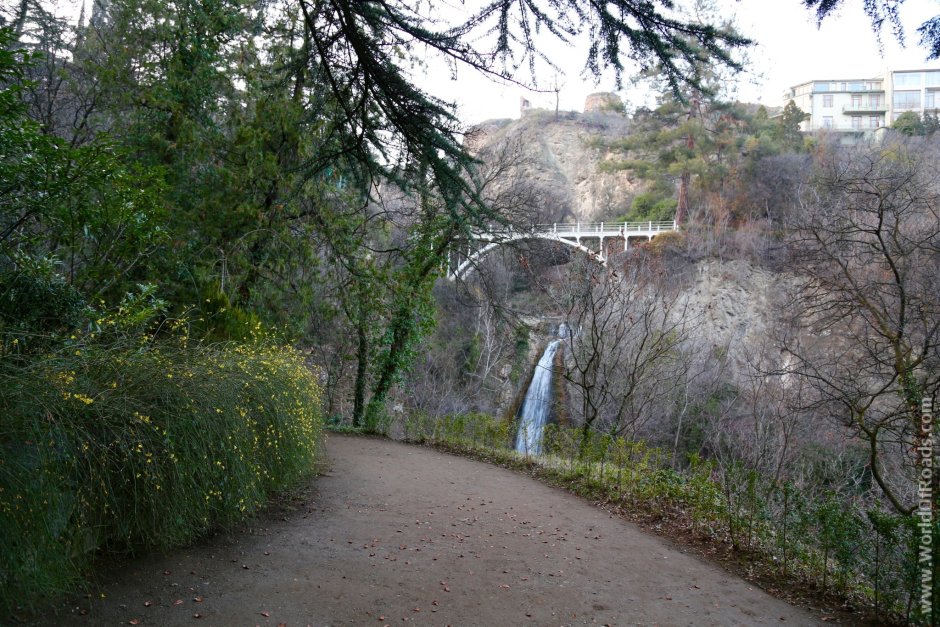 Водопад Тбилиси Ботанический сад