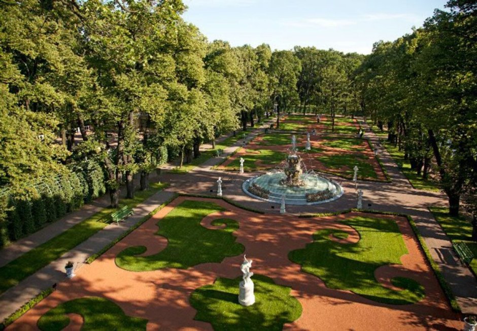 Летний сад в Санкт-Петербур