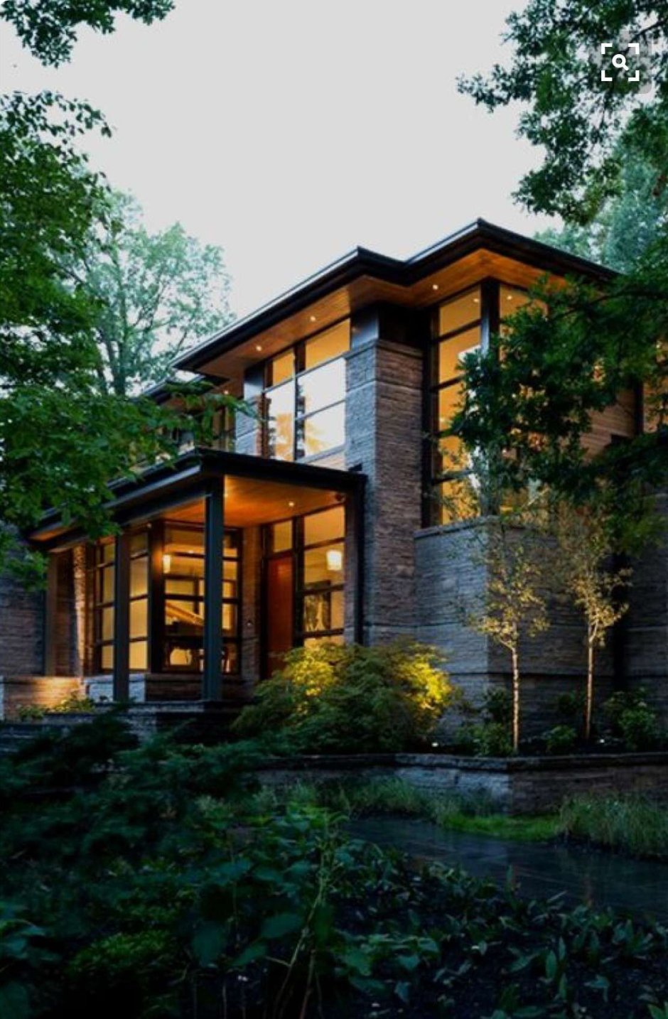 А лесу дом богатая дизайнер