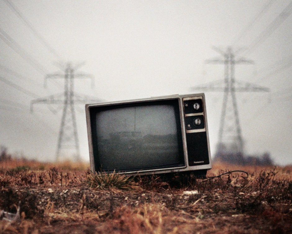 Старый аналоговый телевизор