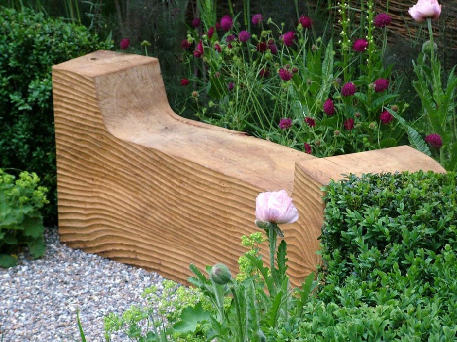 Оригинальные деревянные скамейки