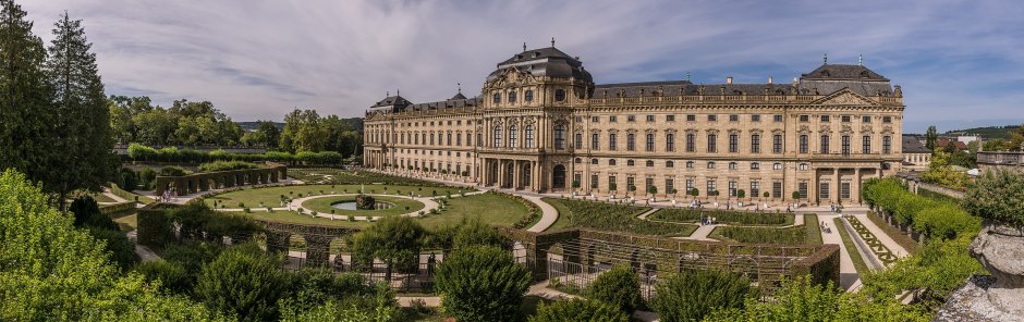 Вюрцбургской резиденции площадь