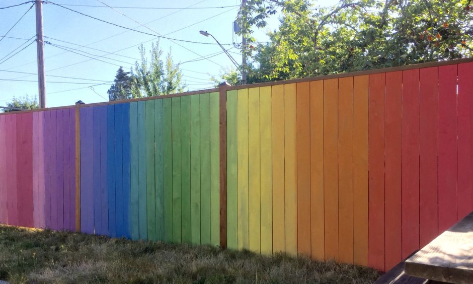 Радужный забор