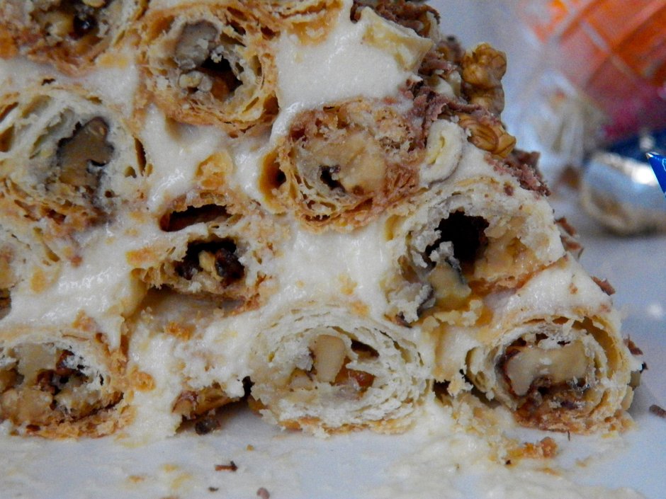 Торт Монастырская изба с орехами