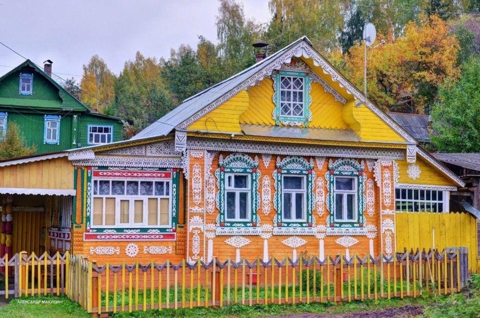 Татарская изба в деревне