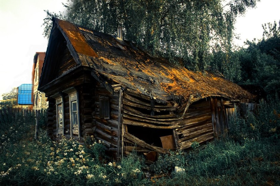 Деревенский Ветхий домик