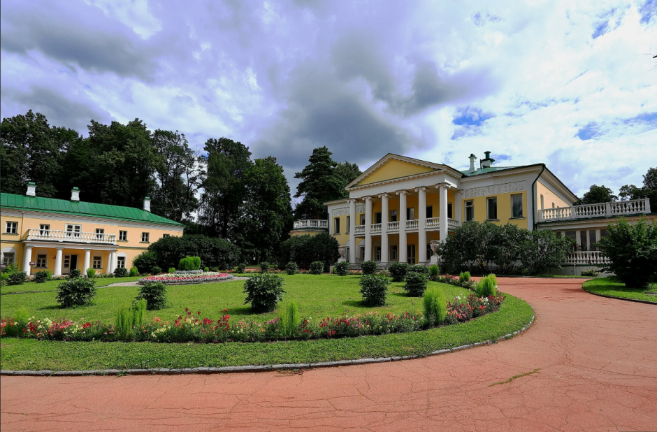 Музей-заповедник «горки Ленинские» (усадьба)
