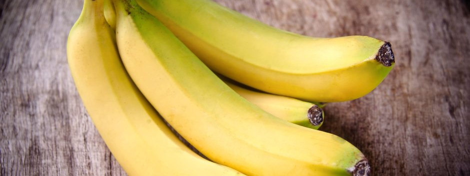 Черный банан