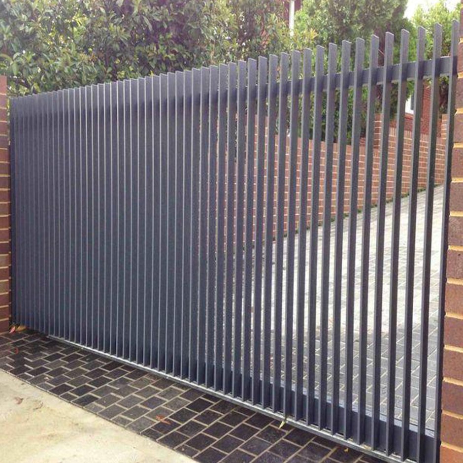 Забор вертикальный металлический