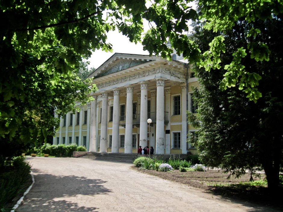 Жиличи дворец Булгаков