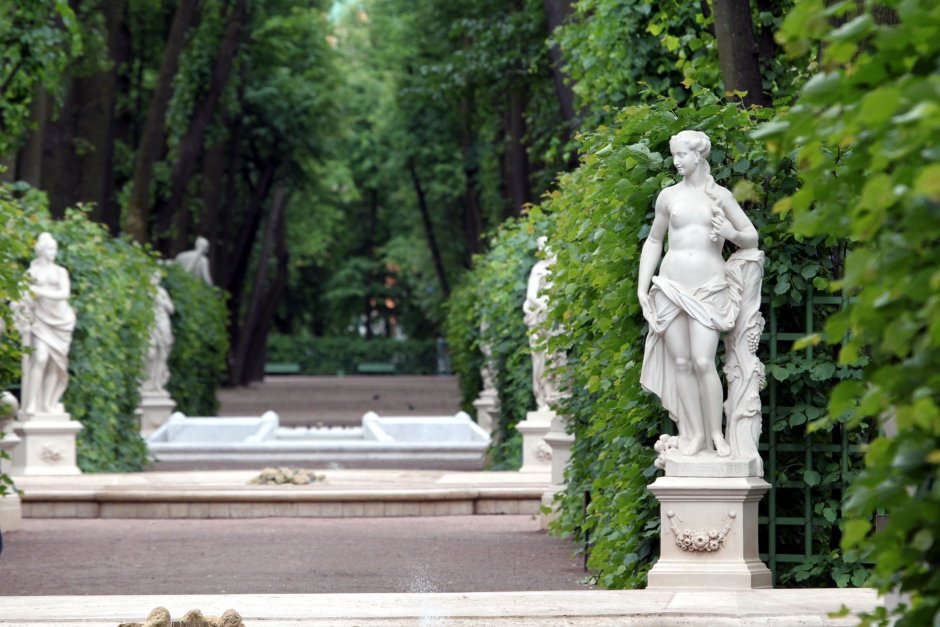 Статуя Сивилла европейская летний сад