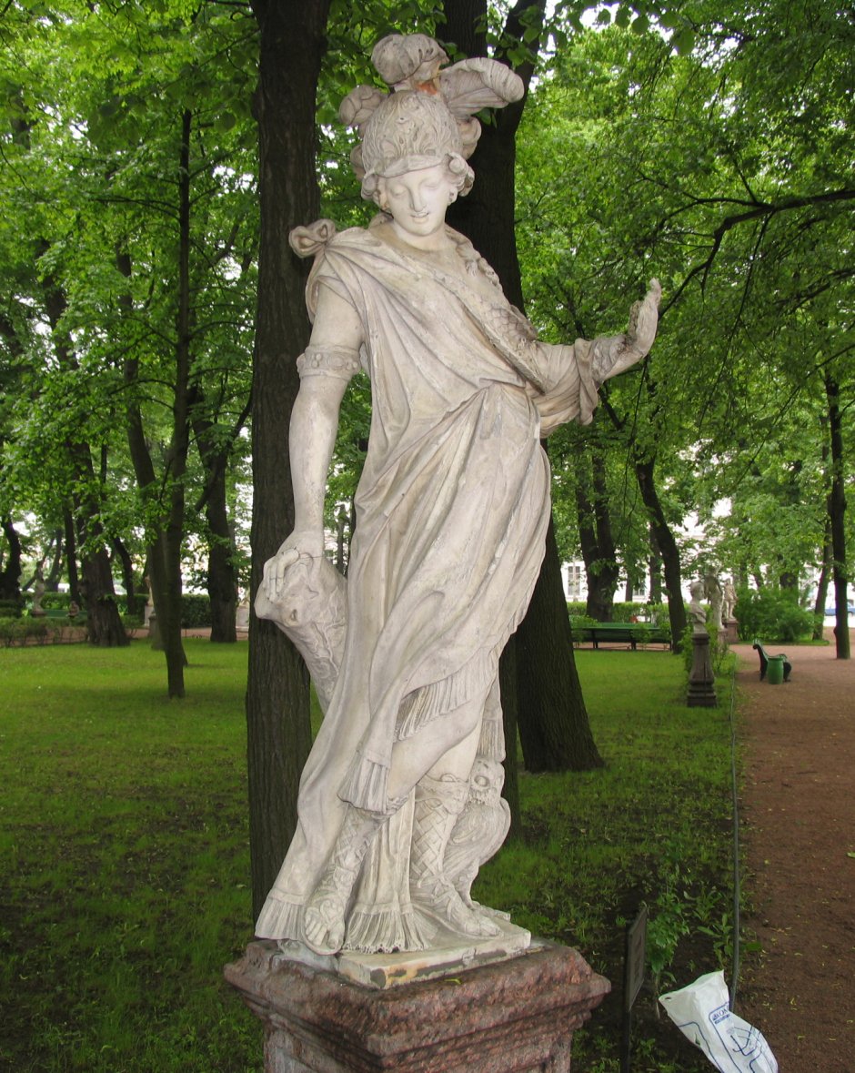 Статуя Минерва летний сад