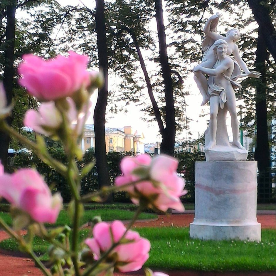 Статуи летнего сада