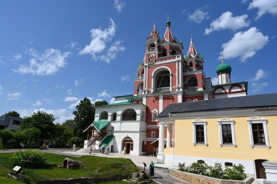 Сторожевский монастырь в Звенигороде
