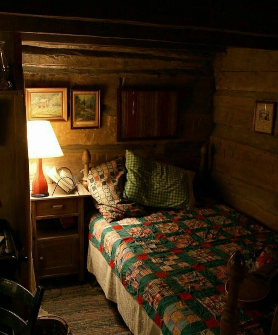 Уютная комната в деревне