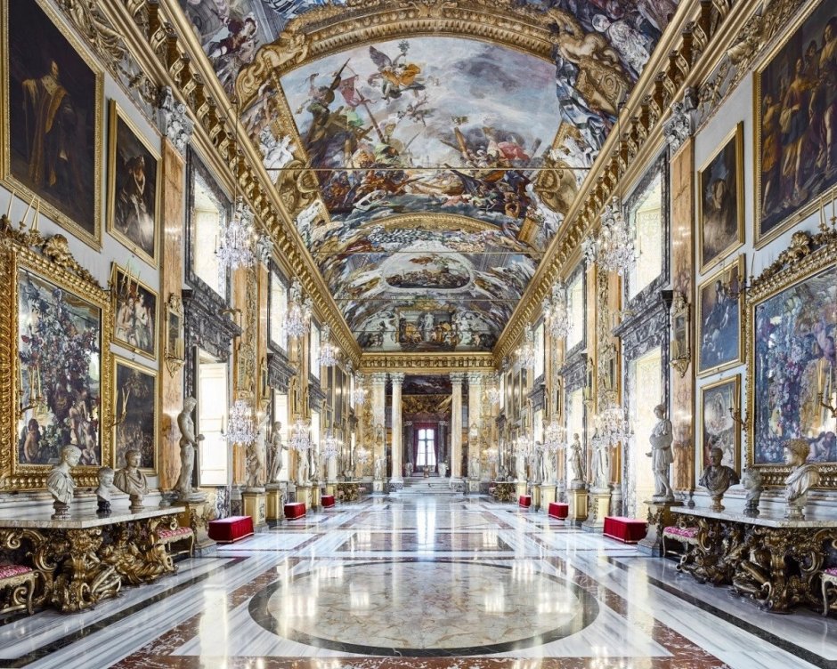Дворец палаццо Фарнезе в Риме