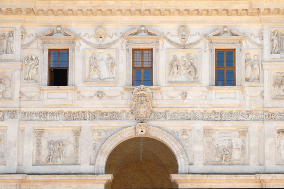 Палаццо Фарнезе фасад