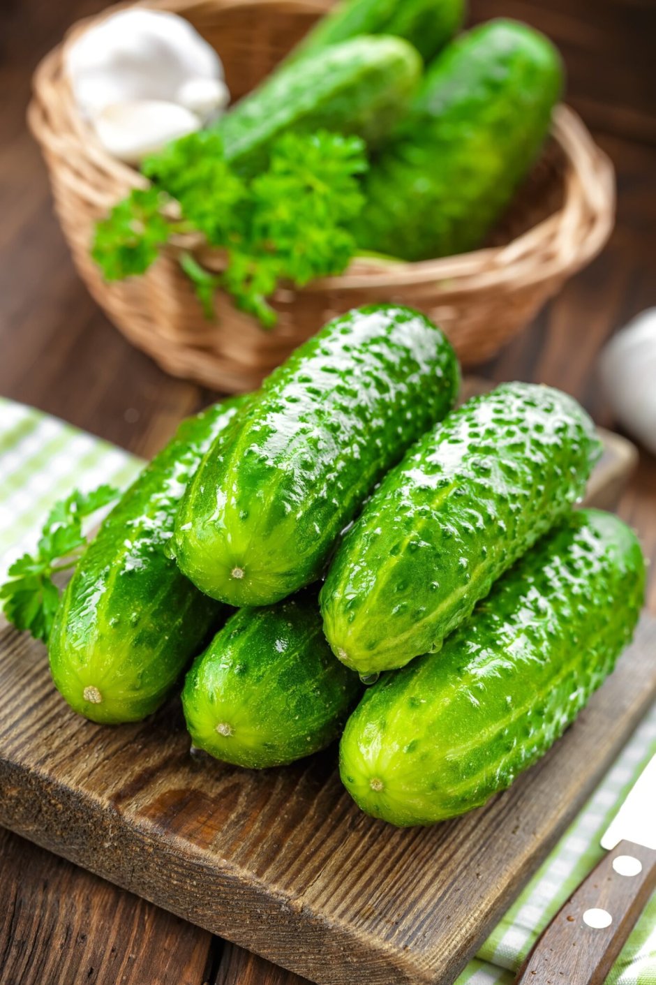 Огурец cucumber