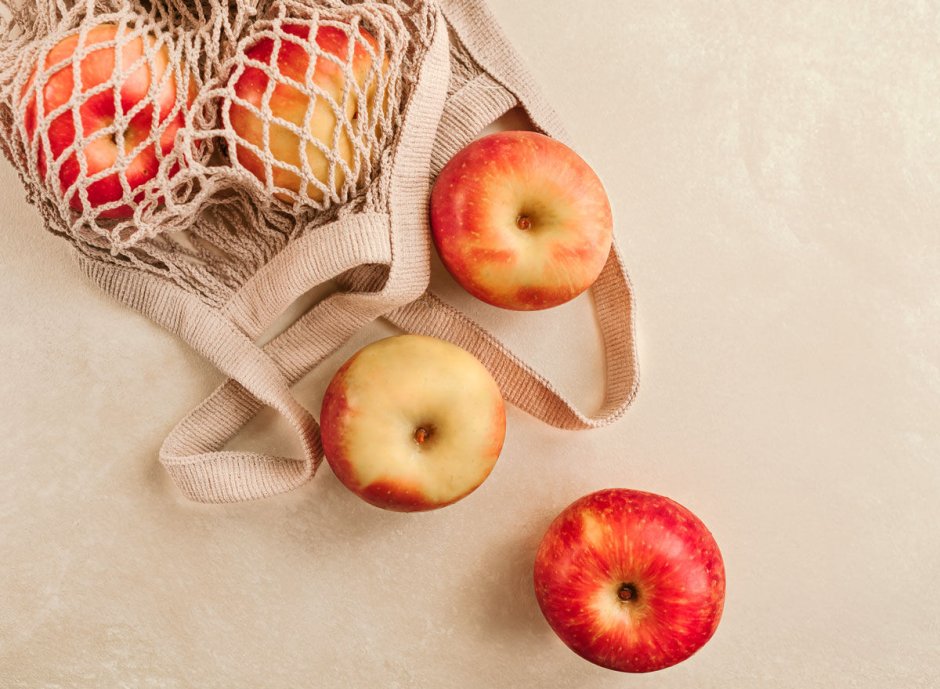 Желтоr яблоко Shutterstock