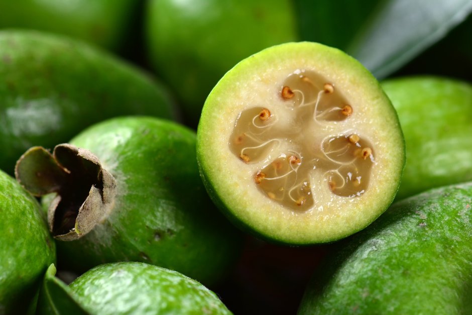 Тропические фрукты фейхоа