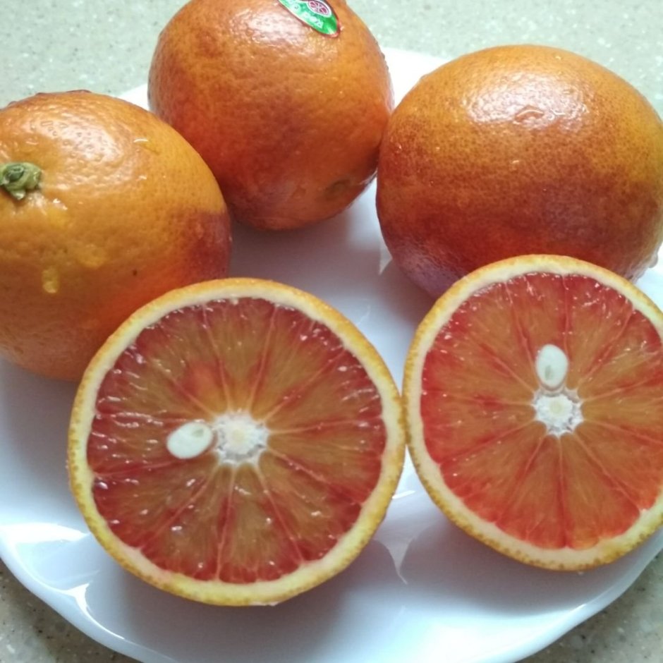Мандарин скрещенный с апельсином