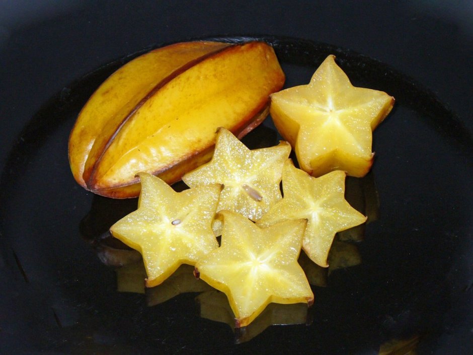 Карамбола (звездчатый фрукт)