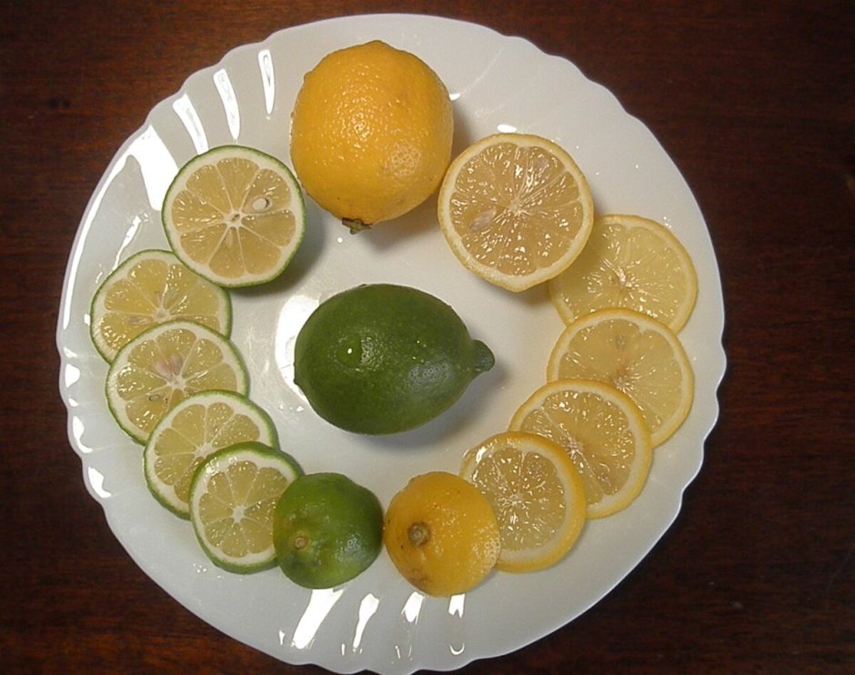 Зеленого лимона сорта Верделли