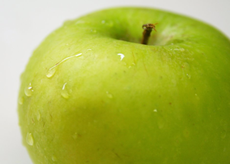 Яблоко зеленое (греннспирит)