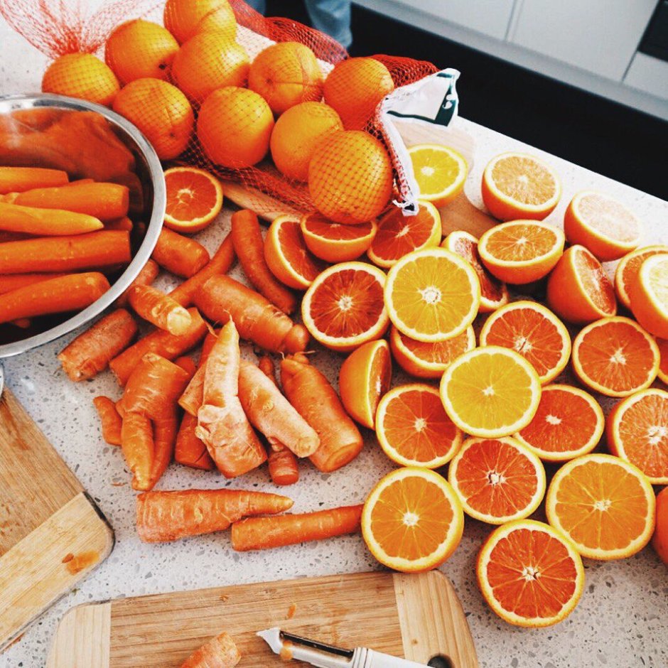 Продукты оранжевого цвета