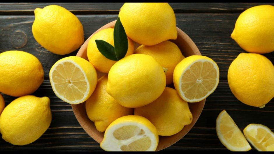 Спелый лимон