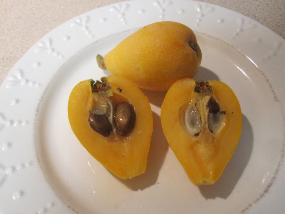 Желтый Южный фрукт грушевидной формы